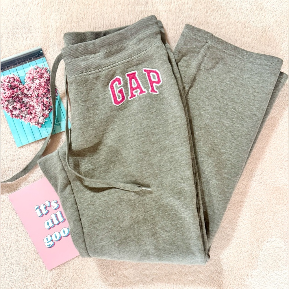 GAP—  Vintage/Y2k Cropped Wide Leg Lounge Sweatpants 💕✨